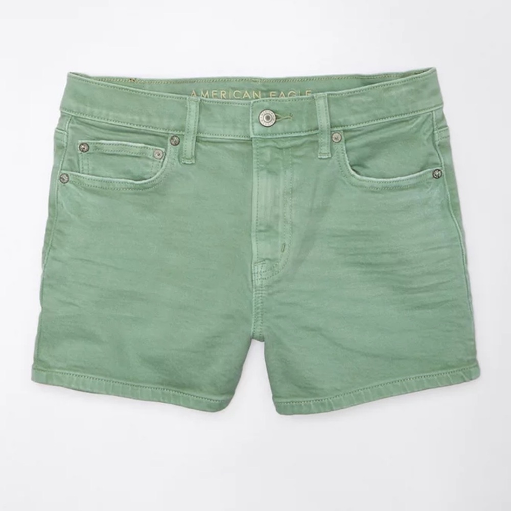 American Eagle green shorts